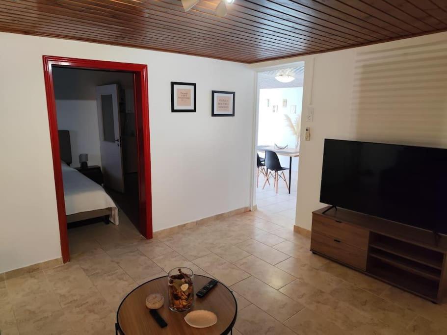 Вилла Lemon Tree House Poros Порос Экстерьер фото